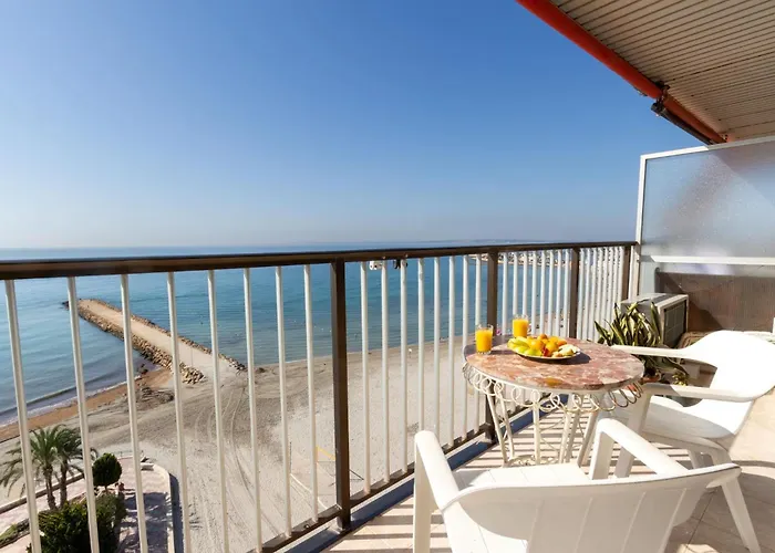 Pent Seaview - Atico Reformado Y Playa A 5 Metros.
